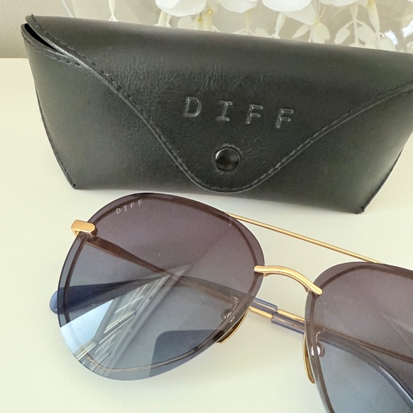 DIFF Lenox Aviator Sunglasses in Gold Blue Gradient - Picture 10 of 11